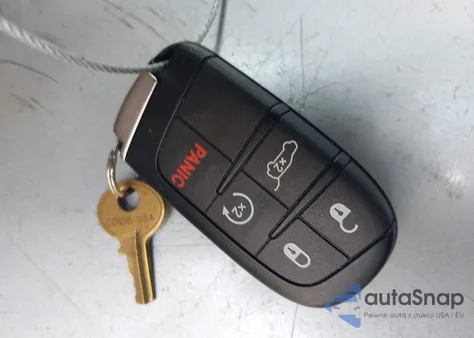 2018 Jeep Grand Cherokee Limited 4X2 z USA, uszkodzony, nr VIN 1C4RJEBG7JC353475